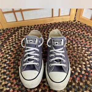 Converse Classic Purple Low-Tops